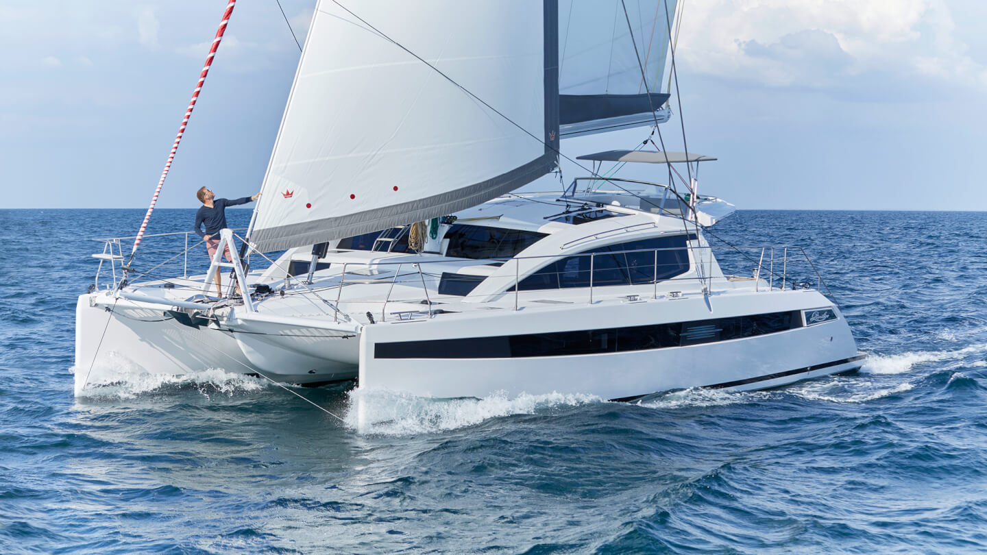 Privilège Signature 580 bluewater catamaran sailing in the open ocean